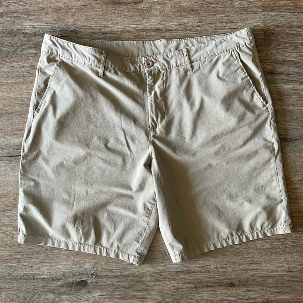 Swiss Tech Tan Shorts Size 40
